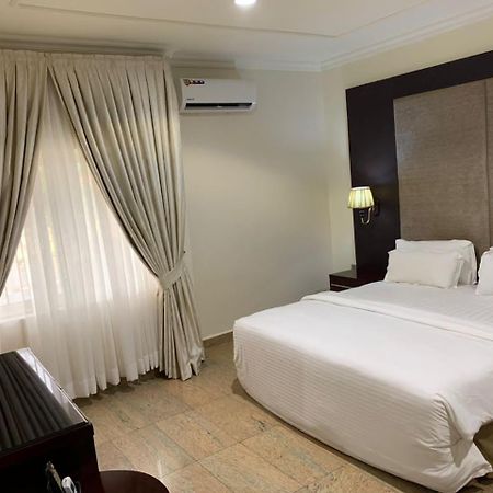 Ofas Chelsea Hotel Αμπούζα Εξωτερικό φωτογραφία