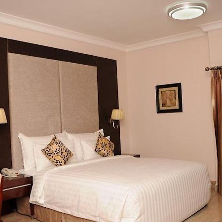 Ofas Chelsea Hotel Αμπούζα Εξωτερικό φωτογραφία